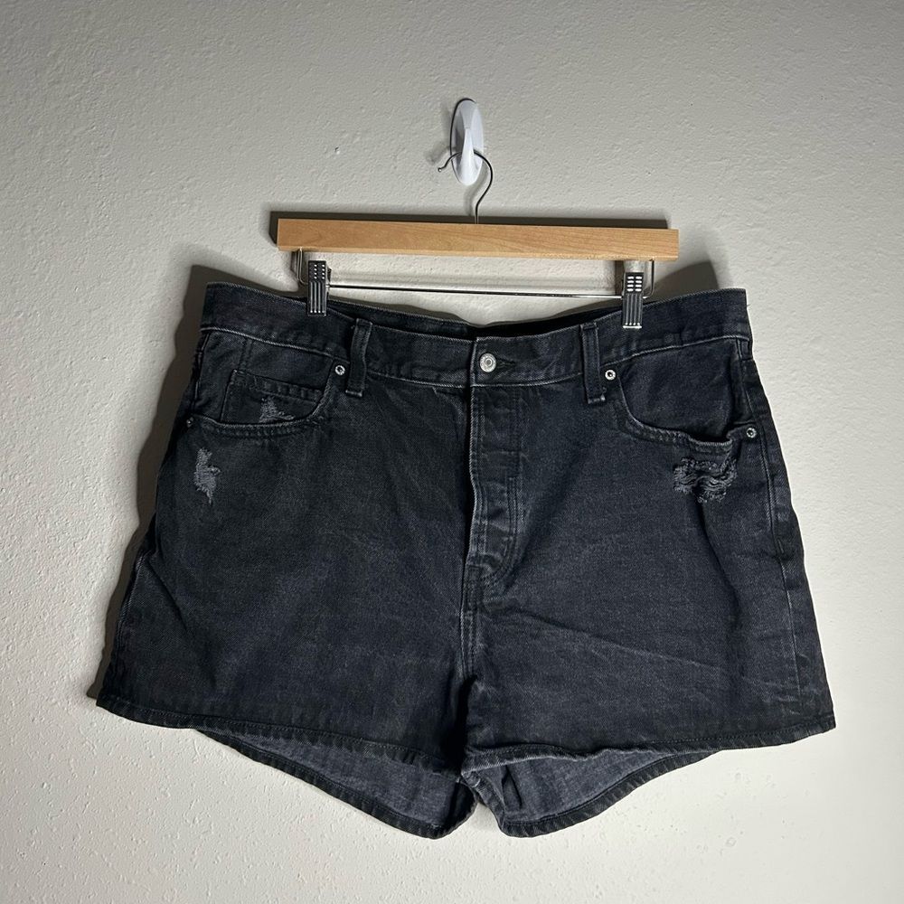 Old Navy Women's High Rise Slouchy Straight Black Wash Jean Shorts Size 16